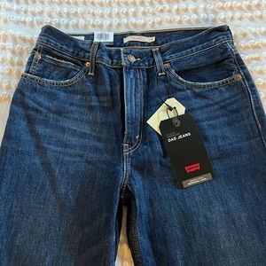 Levi’s Dad jean size 28